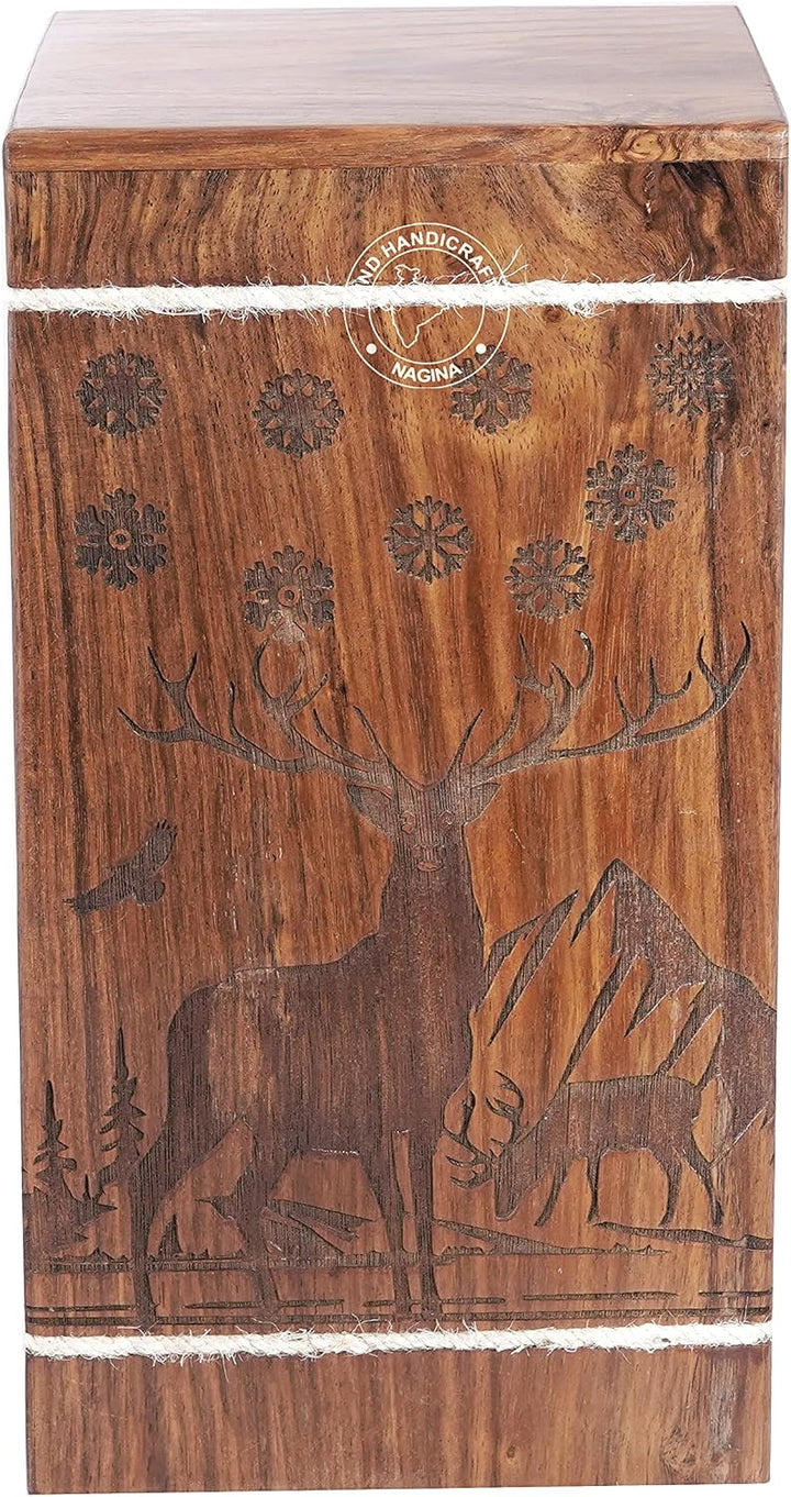 Handgefertigte Holzurne mit floraler Gravur für menschliche Asche für Erwachsene, gross – Buck Deer