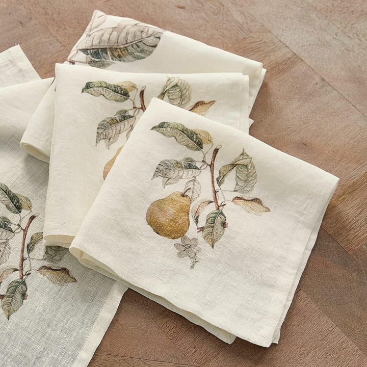 LOBERON® Serviette 4er Set Tupisa, zarter Birnen-Print, Landhaus-Stil, wiederverwendbar, Tischdeko,