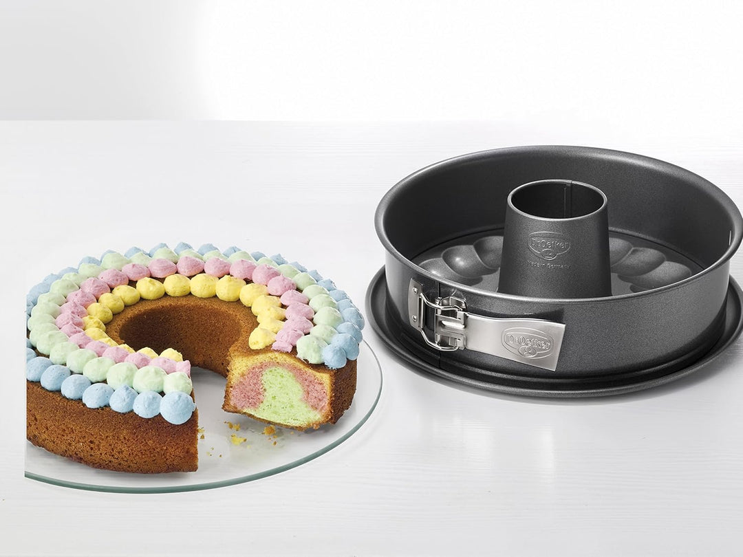 Dr. Oetker Springform mit Flach- und Rohrboden Ø 26 cm, auslaufsichere Kuchenform mit 2 Böden, runde