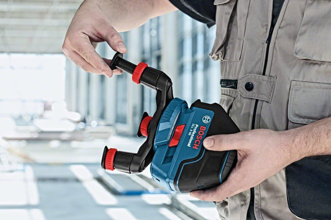 Bosch Professional Linienlaser GLL 3-50 (roter Laser, für innen, Arbeitsbereich: 10 m, 4 x AA-Batter