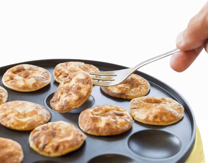 Bestron Poffertjes Maker im Retro Design, Mini Pfannkuchen Automat, mit Antihaftbeschichtung, Sweet