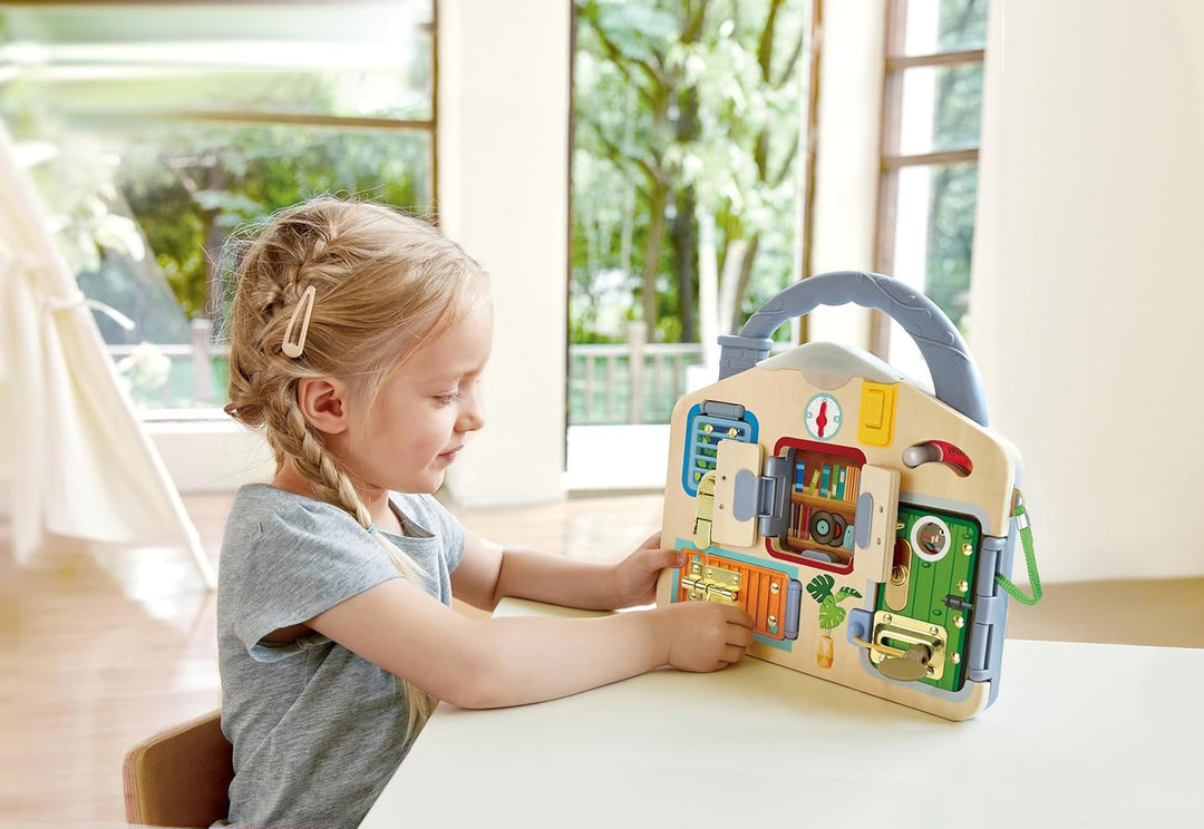 Hape Spiele-Tafel Schloss & Schlüssel, Motorikspiel, Lernspielzeug, ab 3 Jahren