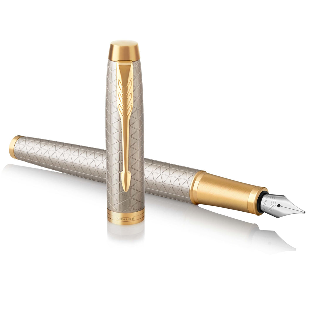 Parker IM Füller Premium Warm Silver Füllfederhalter mit feiner Feder blaue Tinte Geschenkbox