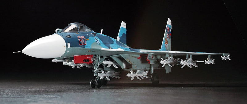 Hasegawa E35 - Su-33 Flanker D, Mittel