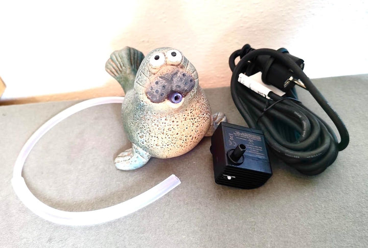 Wasserspeier Seelöwe Tim mit Pumpe, Standard 1.0, Standard 1.0