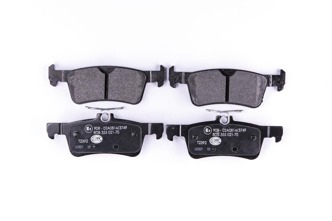 HELLA PAGID 8DB 355 021-701 Bremsbelagsatz - T2392 - Dicke/Stärke: 15.9mm - Bremssystem: Teves - nic