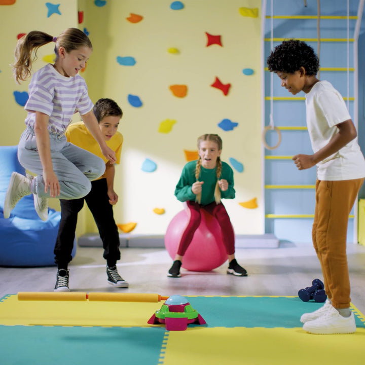 Stay Active Jump It Wipeout Musical Jump Challenge Familien-Fitnessspiel mit drehbarem Weichschaumar