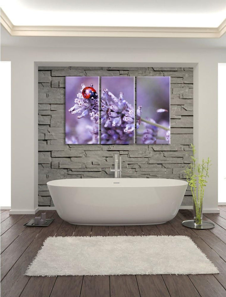 Pixxprint Kleiner Marienkäfer auf Lavendel als Leinwandbild/Grösse: 3Teilig (120x80) / Wandbild/Kuns