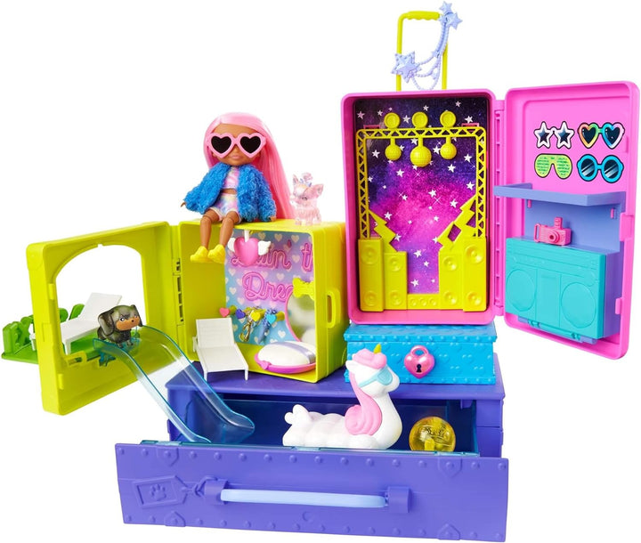 Barbie HDY91 - Extra Haustiere & Minis Reise-Spielset mit 2 Haustier-Welpen & exklusiver Puppe, Pool