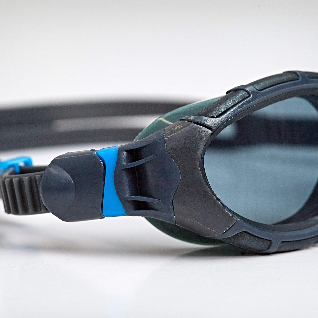 Zoggs Unisex Predator Flex Schwimmbrille Grau/Blau/Geräucherte Tönung S Single, Grau/Blau/Geräuchert