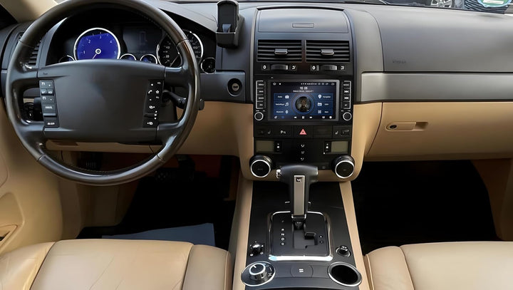 M.I.C. AVTO7-L3 Android 14 Autoradio mit navi: MediaTek MT6769 4G+64G;7" QLED Display;4G SIM,Carplay