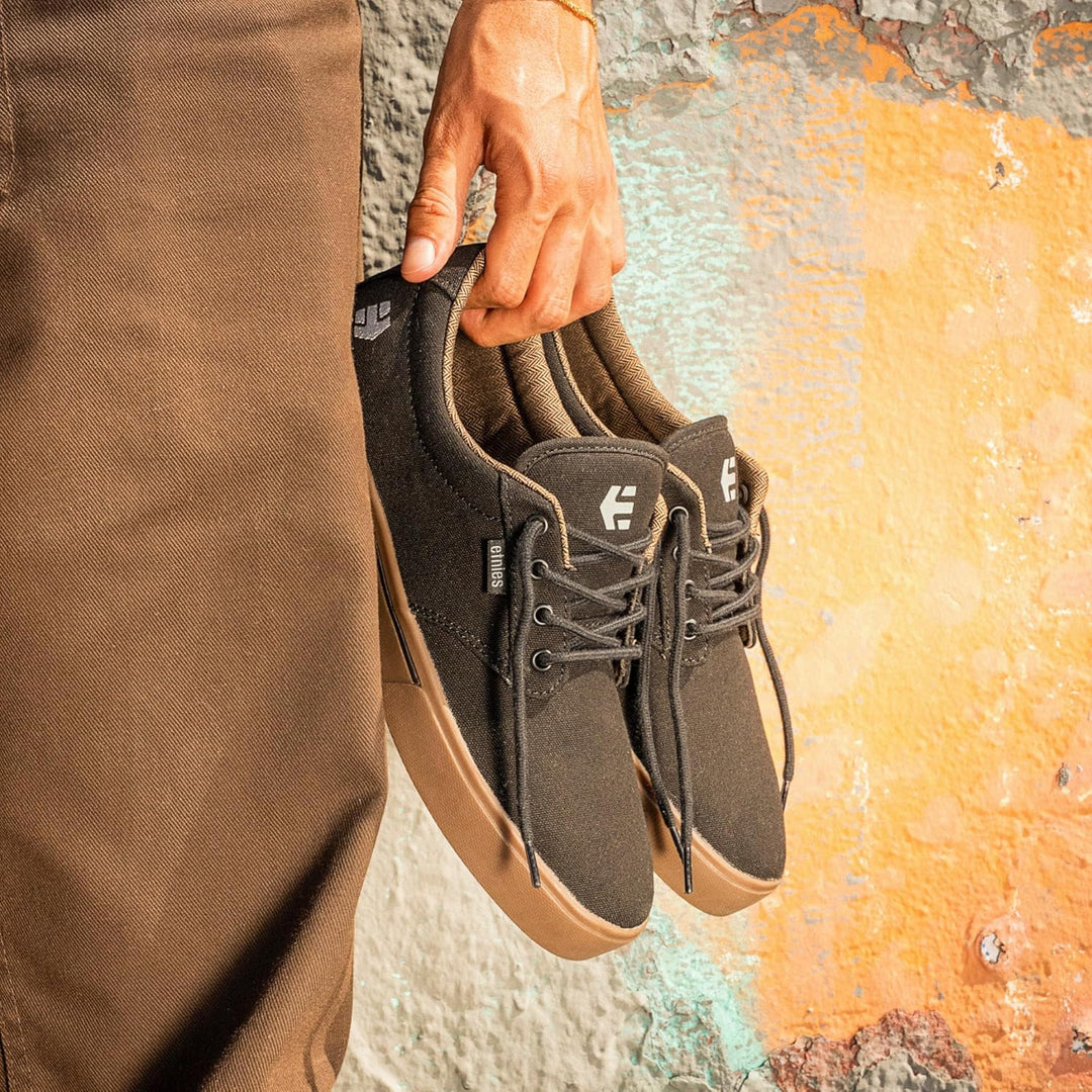 Etnies Jameson 2 Eco Sustainable Skate Style, Reinforced Cupsole, Cushioned Feel, Everyday Sneakers,