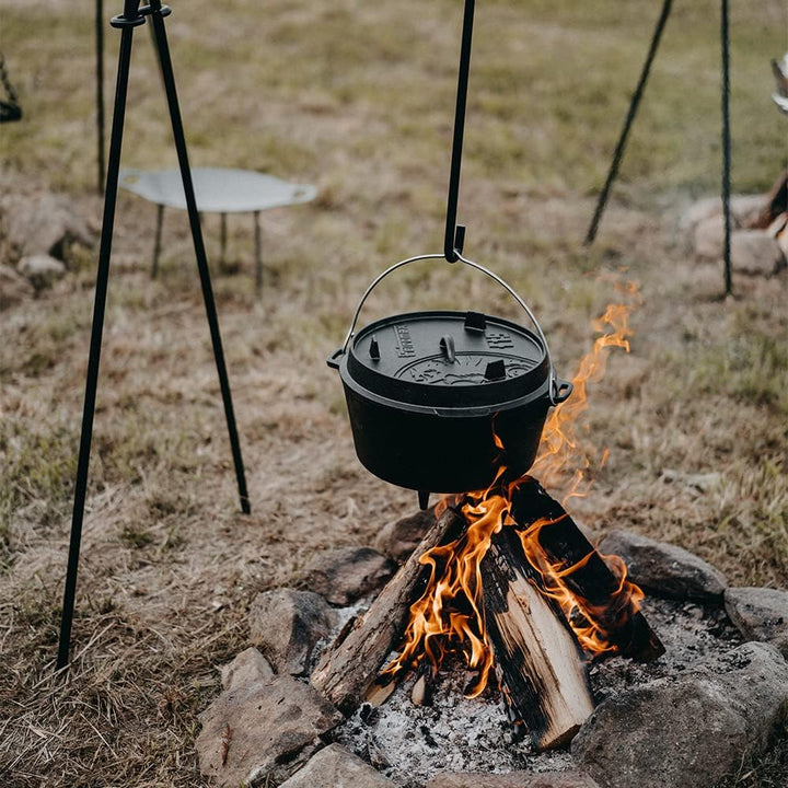 Petromax Feuertopf (Dutch Oven) Set´s (FT9, planer Boden) | Original Gusseisen | mit Deckelheber und