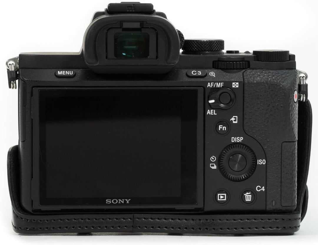 MegaGear Sony Alpha A7S II, A7R II, A7 II (28-70mm) Ever Ready Leder Kamera-Case mit Trageriemen und