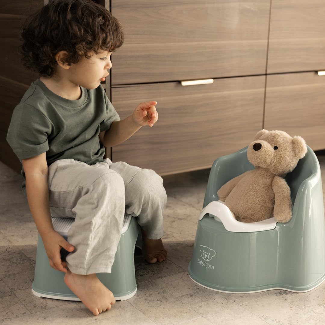 Bundle of BabyBjörn Topfstuhl, Graugrün/Weiss + Tritthocker, Graugrün/Weiss