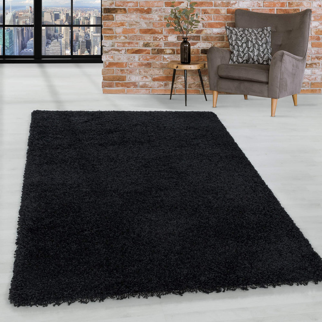 HomebyHome Shaggy Teppich Wohnzimmer (200x300) Flauschiger Teppich 200x290 cm Schwarz Einfarbig - Ho