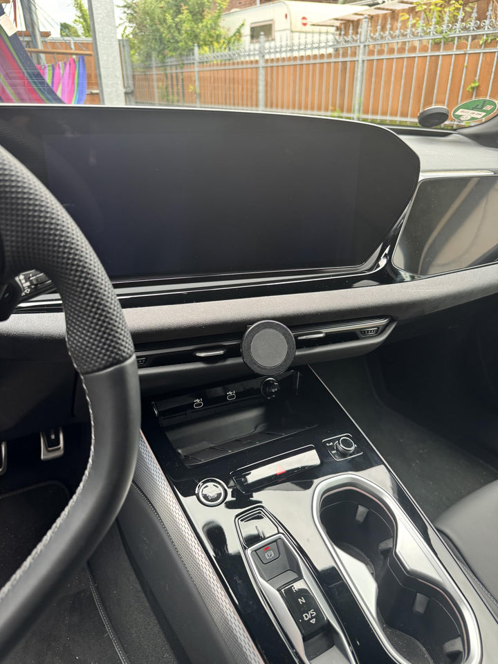 Generisch fahrzeugspezifischer Handyhalter passend für Audi A6 C9 (kein Etron) ab Baujahr 2025, Made