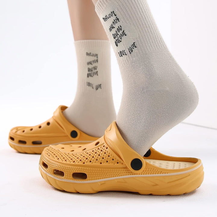 Unisex Clogs Pantoletten Sommer Hausschuhe Strand Sandalen Gartenschuhe mit Fussbett aus Weichem 38/