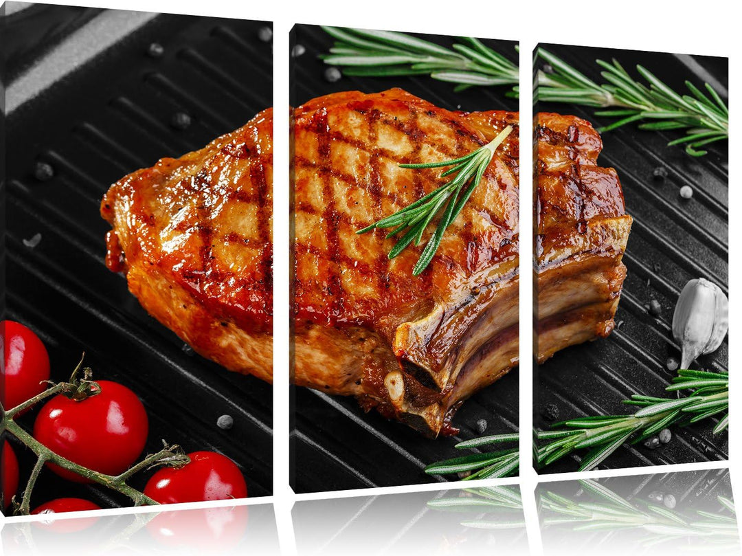 Pixxprint Rumpsteak auf Grill als Leinwandbild/Grösse: 3 Teilig (120x80) cm/Wandbild/Kunstdruck/fert