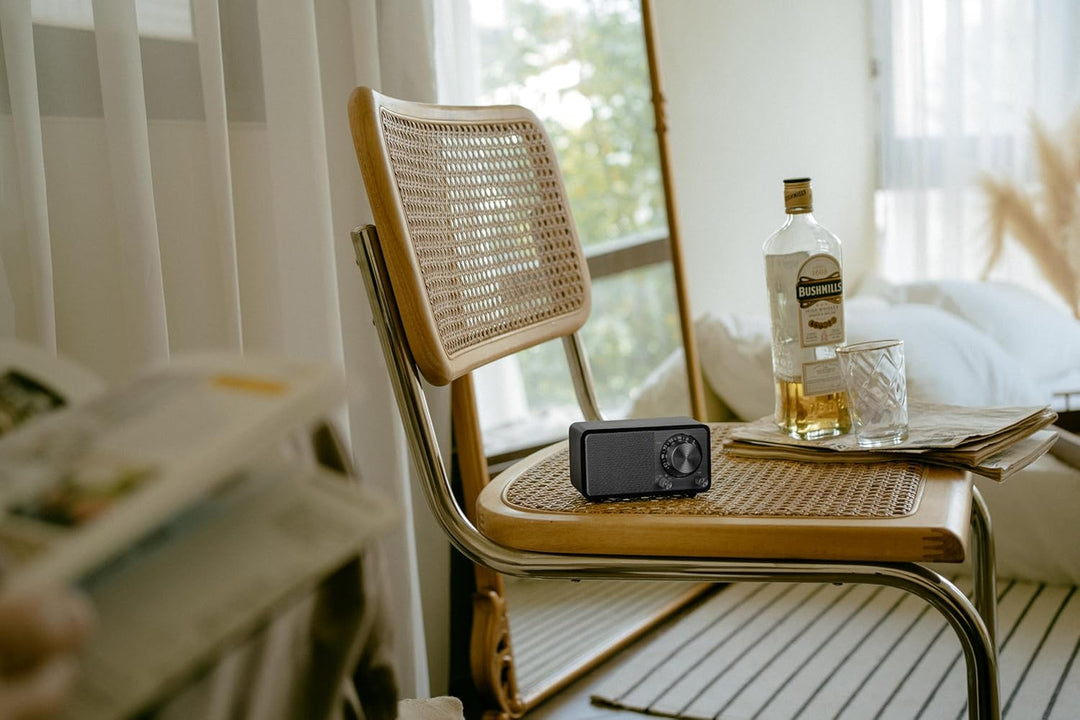 SANGEAN WR-7 Plus (2. Generation) – Kompaktes Retro Radio mit Bluetooth Lautsprecher, FM-Empfang, in
