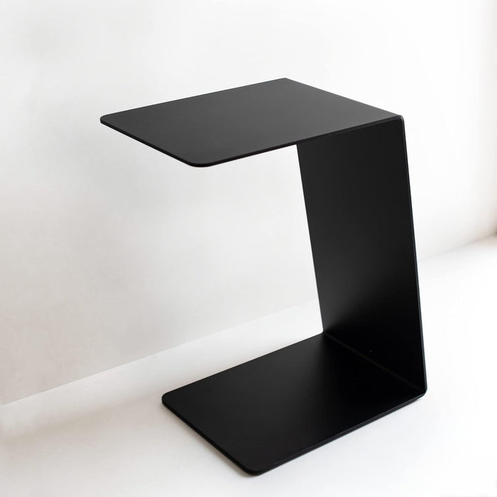 MILUKA Beistelltisch schwarz Metall 30 x 40 cm | Kleiner Tisch c Form ideal as Wohnzimmertisch, Couc
