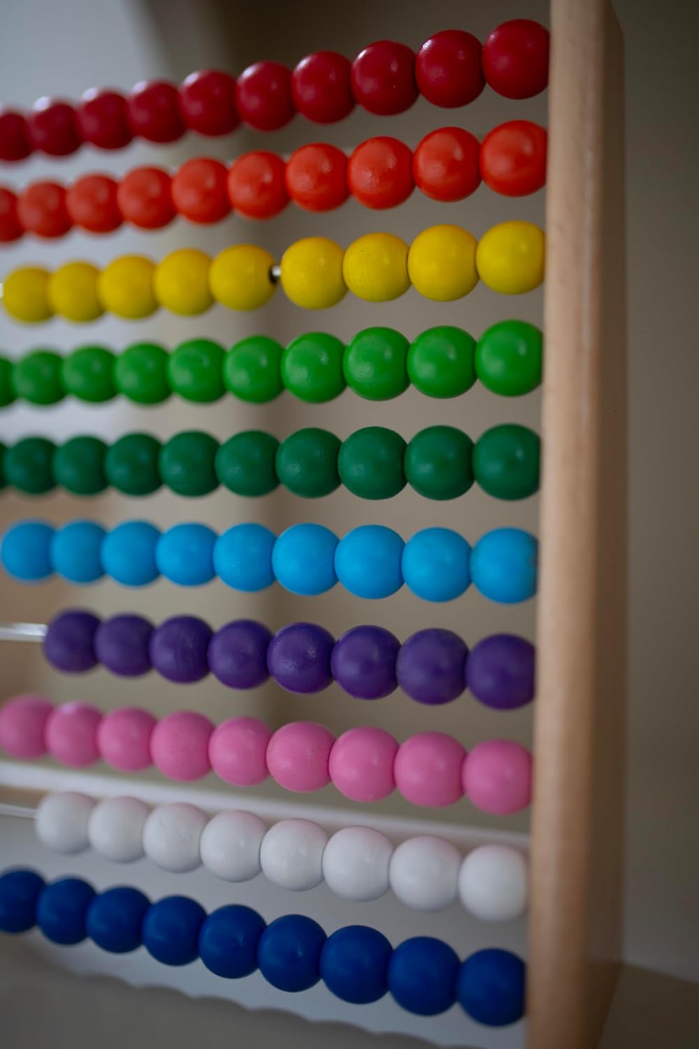 Natureich Abakus Rechenrahmen aus Holz Buche für Grundschüler / 100 Holzrechenbrett/Bunte Kugeln mit
