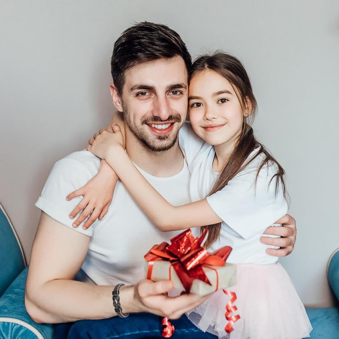 CheersLife Knotenarmband Geschenk Für Männer Braun Geflochtenes Leder Edelstahl Unendlichkeit Armbän