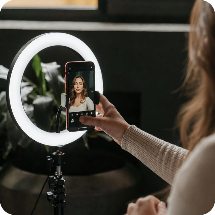 KRUMAD Ringlicht mit Stativ, LED Ringleuchte, Ringlampe, Selfie Licht | 3 Lichtfarben, mit Handyhalt