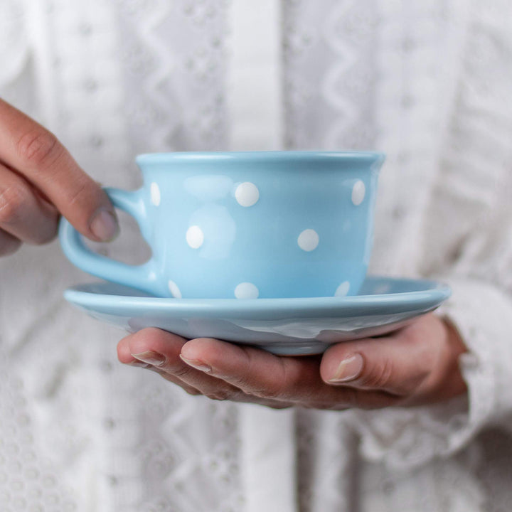 City to Cottage® - Kaffeebecher Teetasse 250 ml | Hellblau und Weiss | Polka Dots | Handgemacht | Ke
