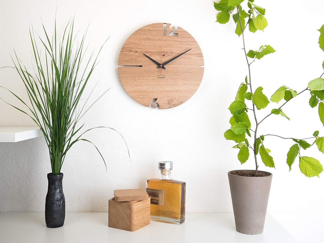 huamet Wanduhr Holz Eiche astig PUHR, rund - Design Holzwanduhr, geräuschlos ohne Tickgeräusch - Qua