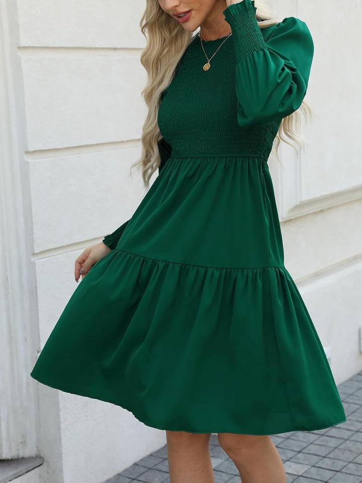 CUPSHE Damen Kleid Rundhals Langarm Rüschensaum A Linien Gesmoktes Minikleid Freizeitkleider Party S