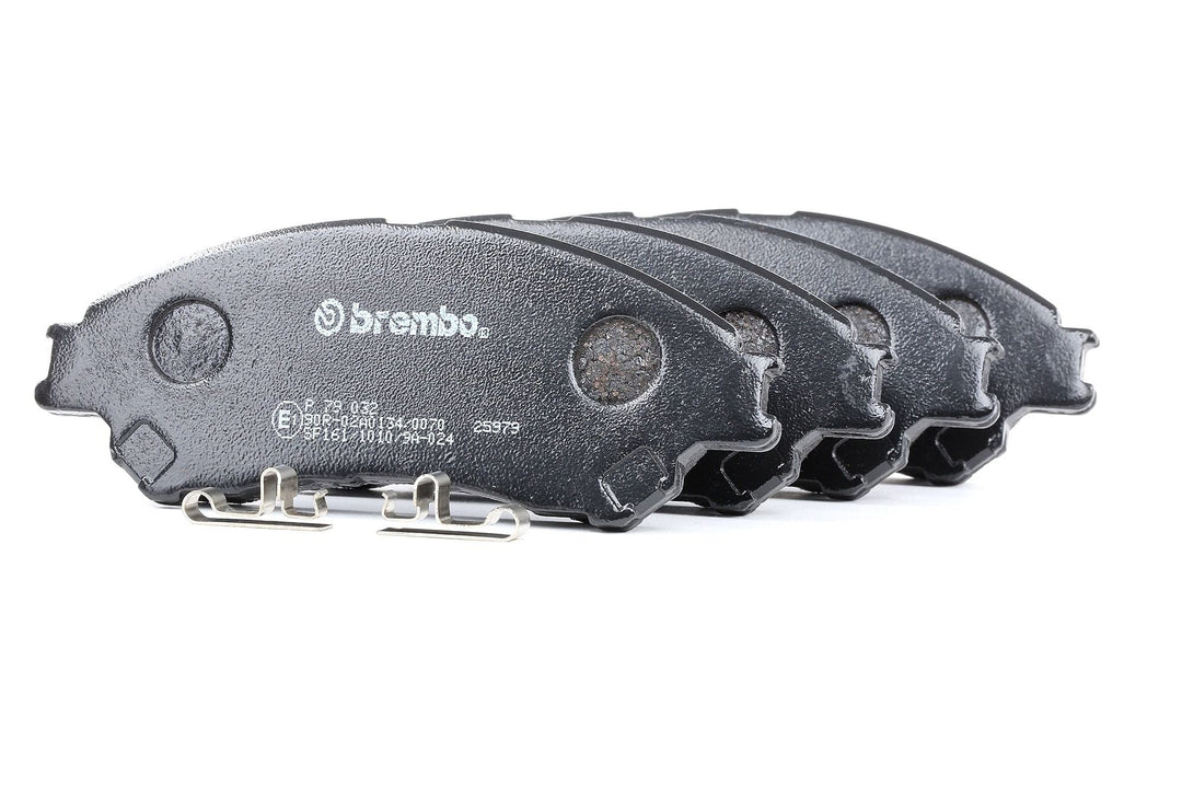 BREMBO P 79 032 Bremsbeläge, 4 Stück