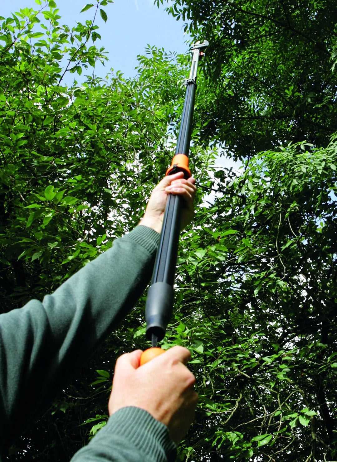 Fiskars Bypass Teleskop-Schneidgiraffe für frische Äste und Zweige, Antihaftbeschichtet, Stahlklinge