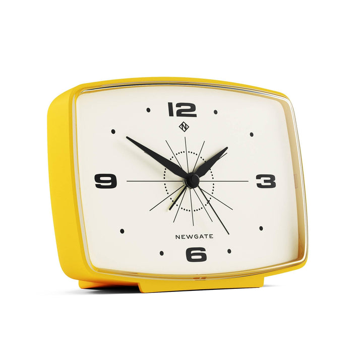 NEWGATE® Brooklyn Wecker | Rechteckiges Retro-Design | Zitrusgelb | Ideal für Nachttisch, Schreibtis
