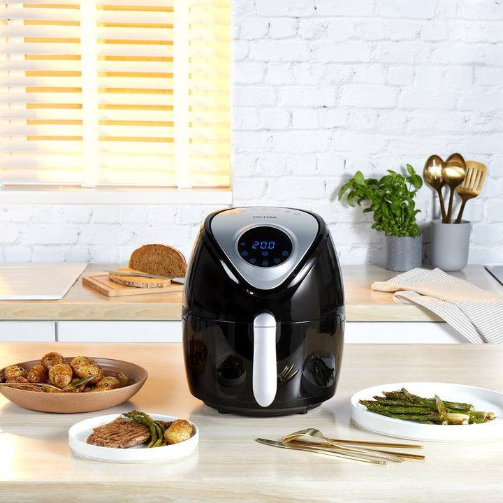 Petra Heissluftfritteuse XXL Airfryer 4,5L Digital, Luftfritteuse mit Timer, Antihaft Kochkorb, 7 Ko