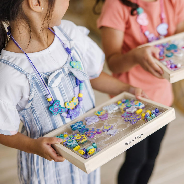 Melissa & Doug Bead Set Bundle, 2-Pack Herz- und Schmetterlings-Perlen-Set, Herz- und Schmetterlings