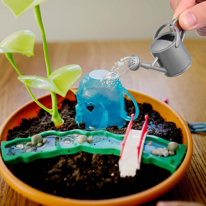 Gadpiparty 9 Stück Mini-Giesskanne Rollenspiel-Giesskanne Kleine n-Requisiten Miniatur- Für Haushand