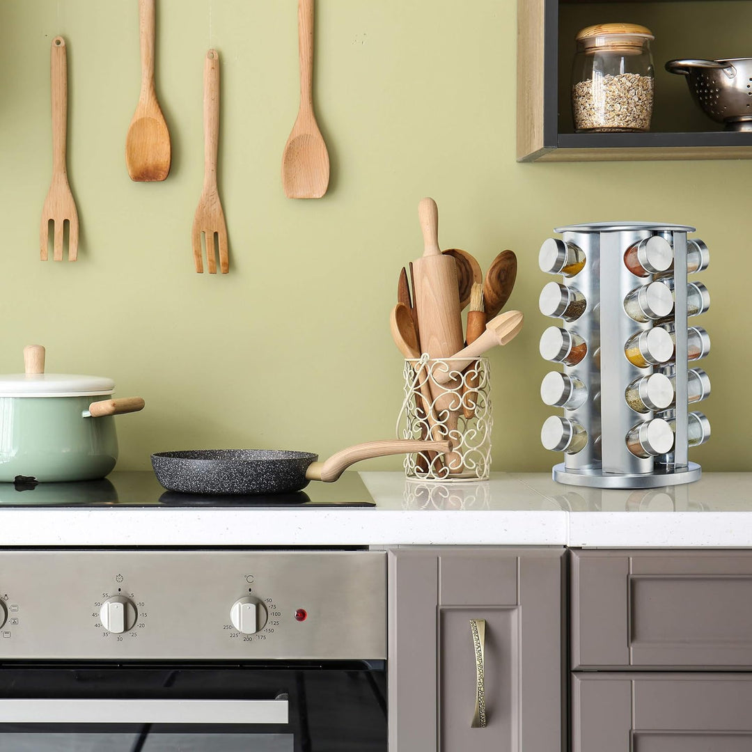 Relaxdays Gewürzkarussell mit 20 Gewürzgläsern, 360° drehbar, Gewürzdosen zum Streuen, 34,5 cm hoch,