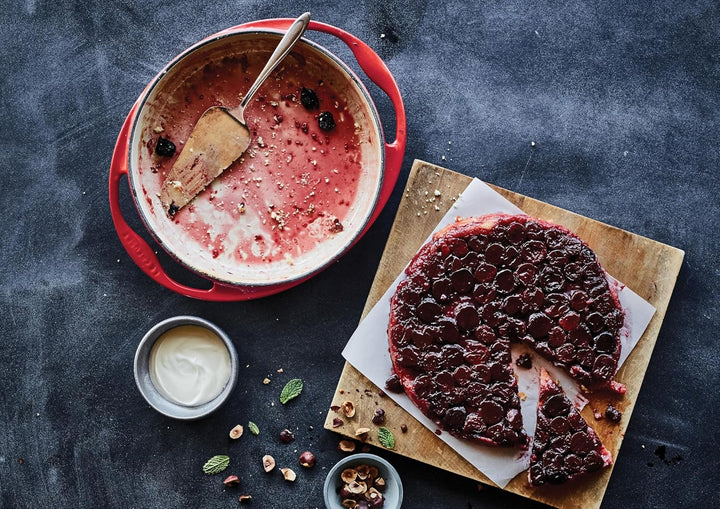 Le Creuset Gusseisen Tatin-Backform, Rund, Ø 25 cm, Für alle Herdarten inkl. Induktion geeignet, 2,1