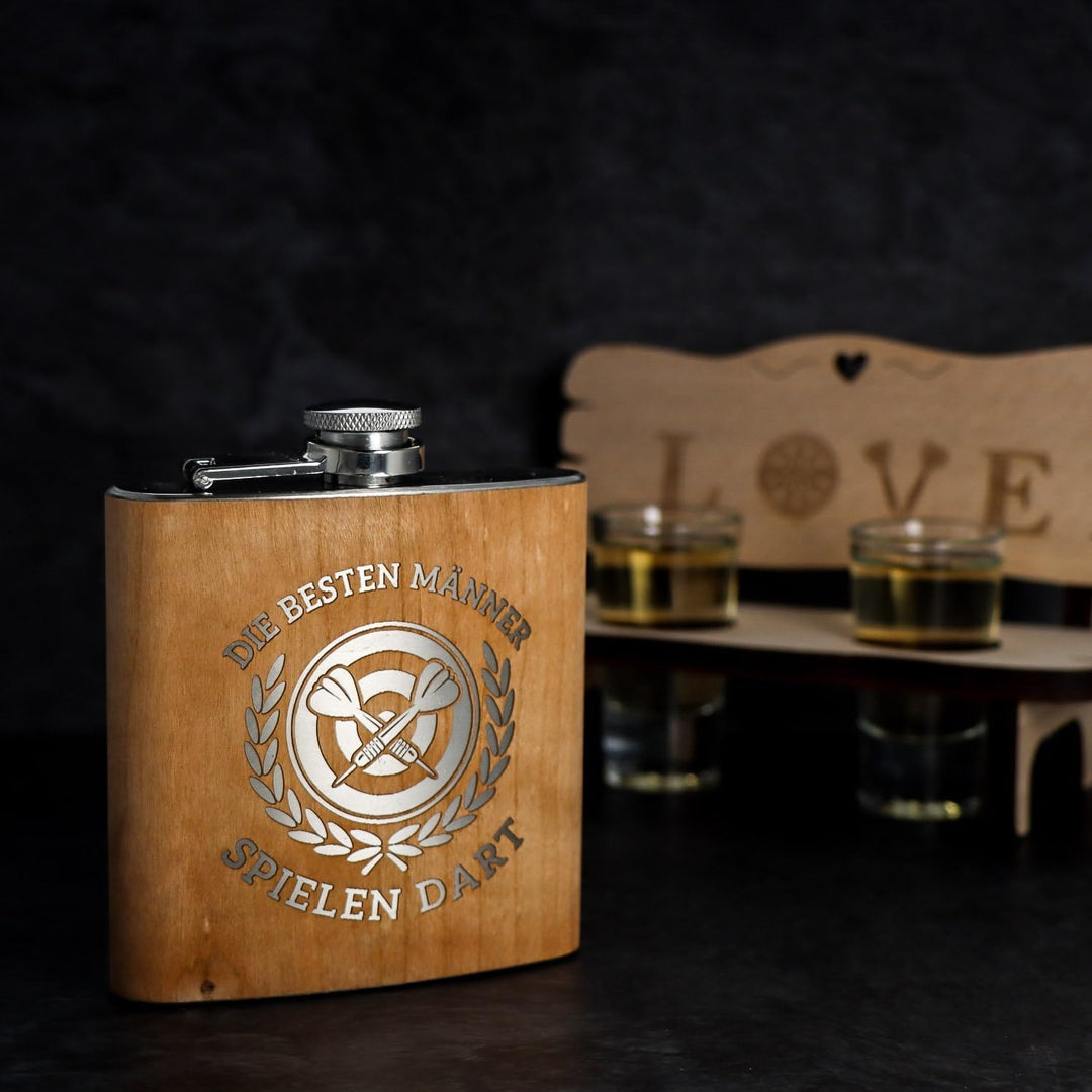Spruchreif | Flachmann aus Edelstahl mit Gravur | Flachmann aus Holz | Geschenkidee Darts | Outdoor