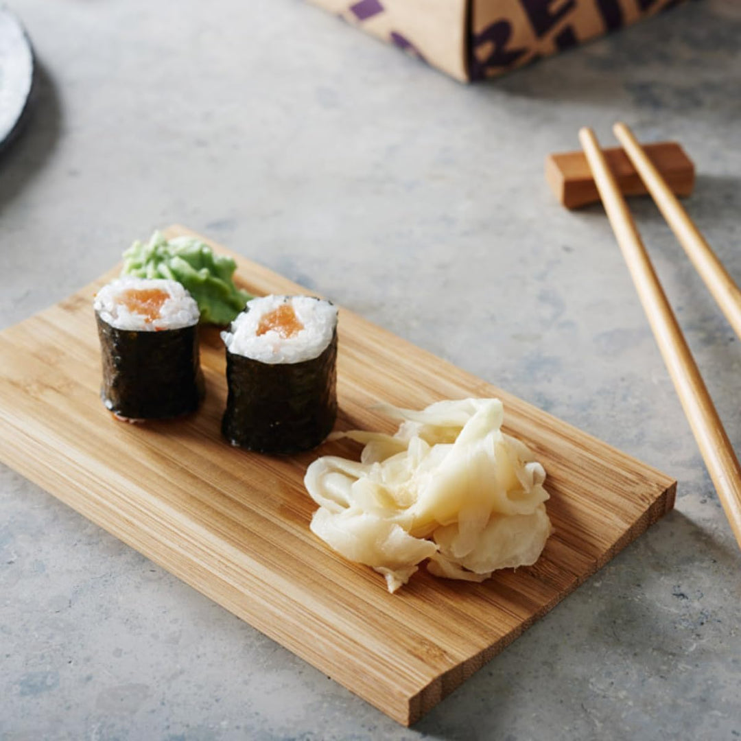 Reishunger Sushi Servier Set (4-teilig, für 4 Personen) aus Bambus – das perfekte Geschenk für Sushi