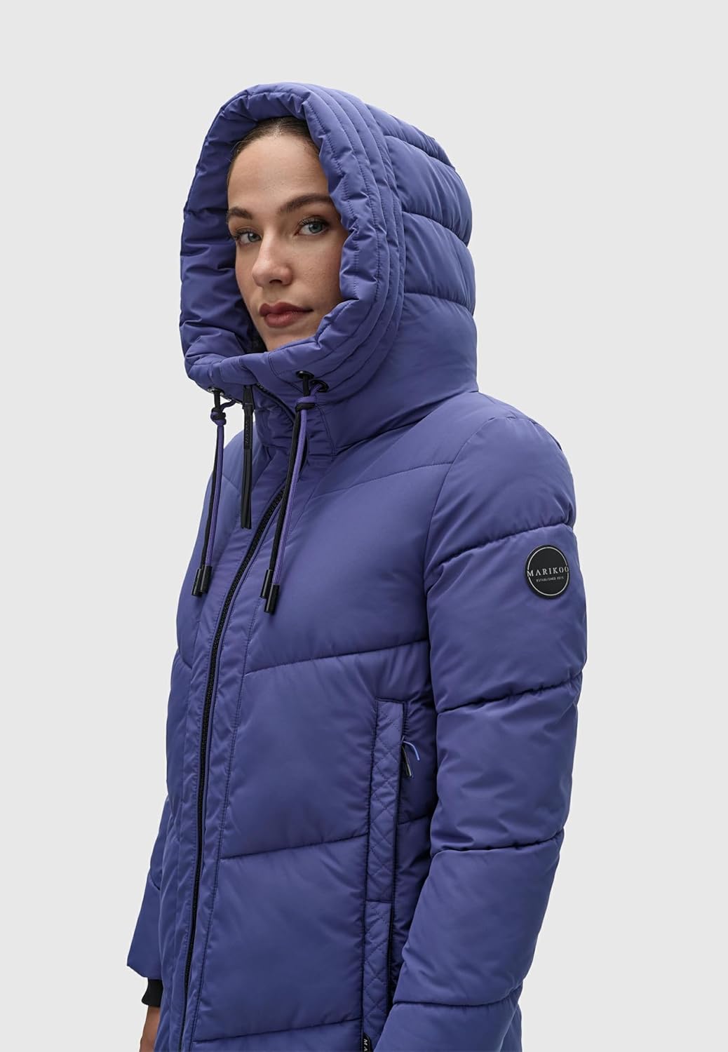 MARIKOO Damen Wintermantel Warmer Steppmantel lang mit Verstellbarer Kapuze und hohem Kragen Nadaree