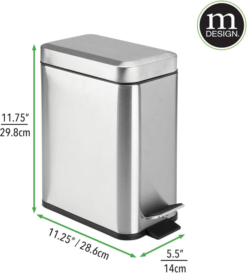 mDesign Kleiner moderner rechteckiger Mülleimer mit Deckel aus Metall, kompakter Mülleimer mit abneh
