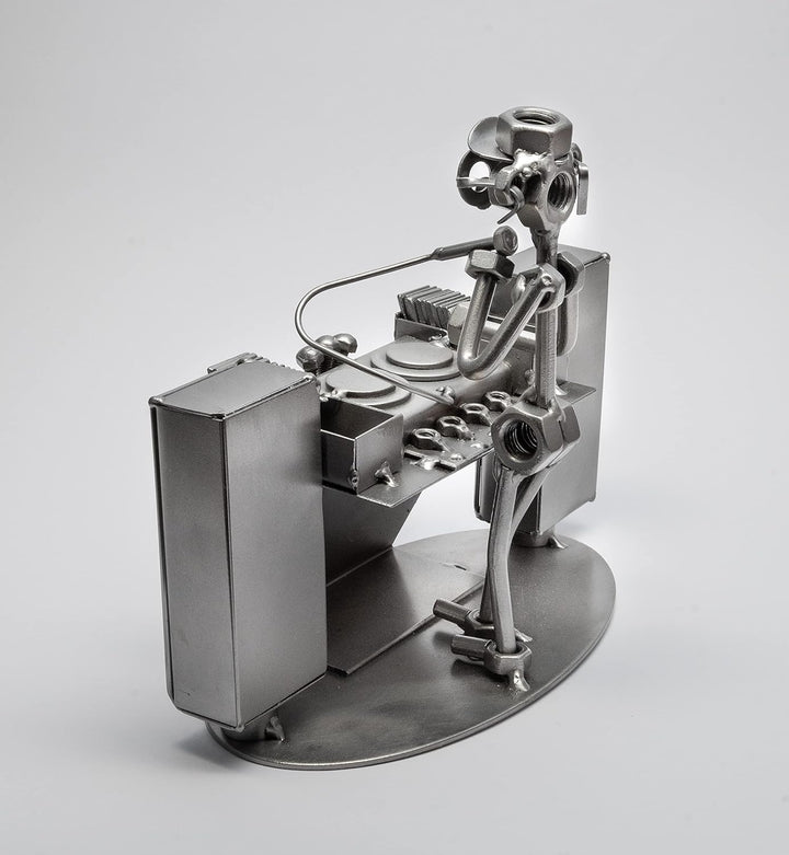 STEEMO Schraubenmännchen Diskjockey DJ Musik Geschenk Metall-Deko 20x10x17 cm