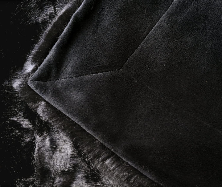 Wohnen & Accessoires GmbH & Co. KG Luxuriöse Felldecke Zobel schwarz - 5 Grössen - 150 x 200 cm bis