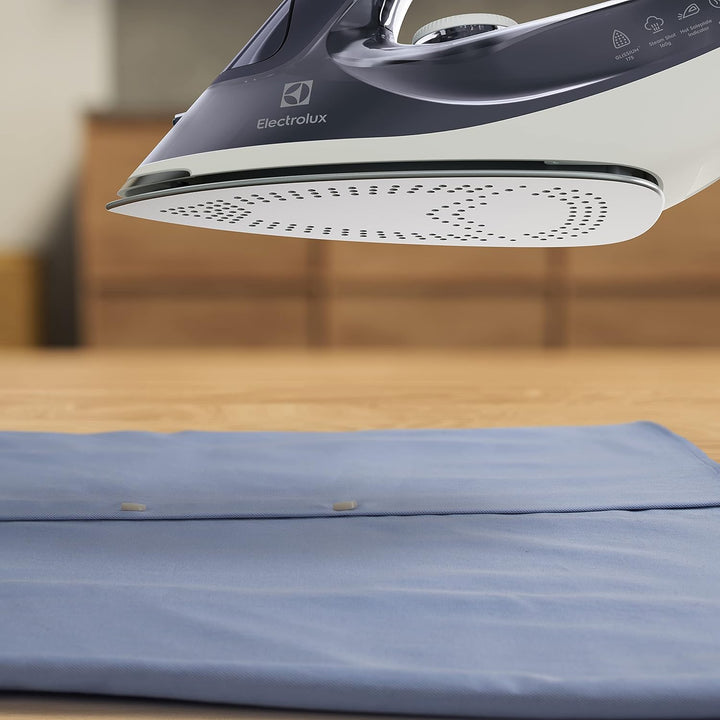 Electrolux Bügeleisen Refine 600 E6SI1-2MN, Dampfbügeleisen mit Kratzfestem GLISSIUM 175-Sohle, Selb