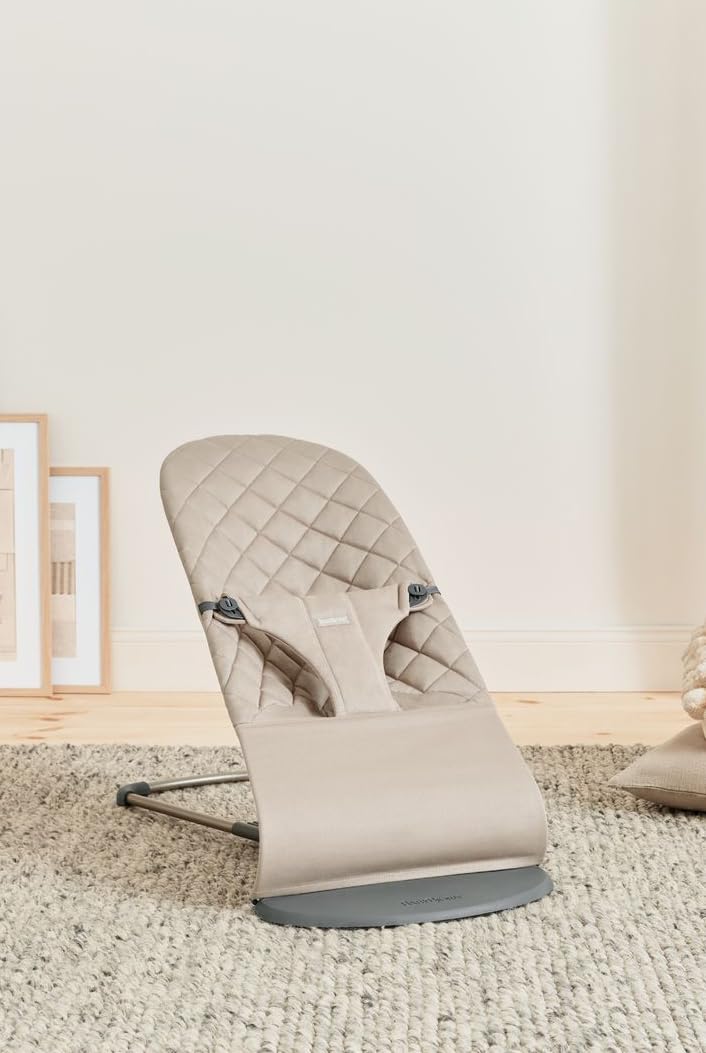 BabyBjörn Babywippe Bliss, Gewebt, Klassische Steppung, Sandgrau Sandgrau Gewebt, Klassische Steppun