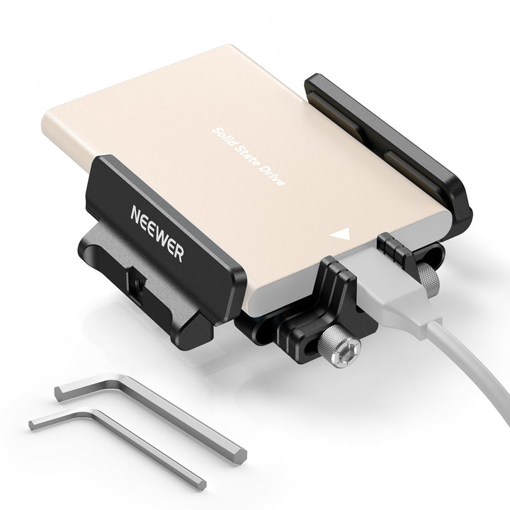 NEEWER Halterung SSD Halterung Aluminium, mit Cold Shoe, Kabelklemme, 1,6"-2,6"/40mm-65mm, kompatibe