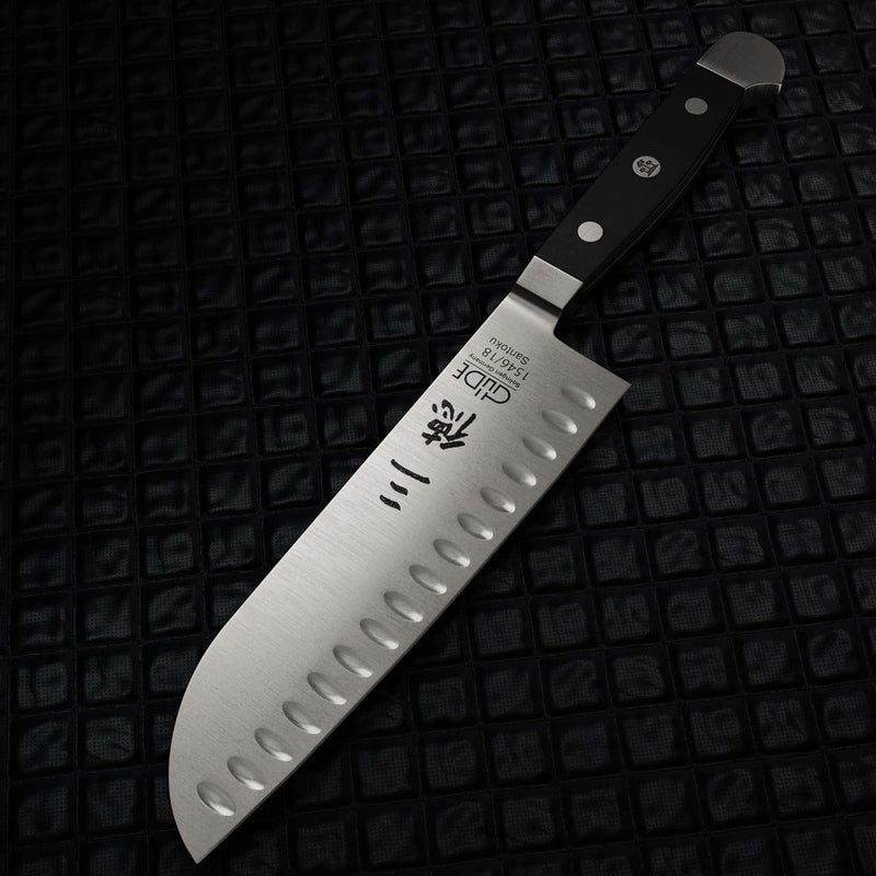 GÜDE Solingen - Santoku mit Kulle geschmiedet, 18 cm, POM schwarz, ALPHA, Doppelkropf, Handmade Germ