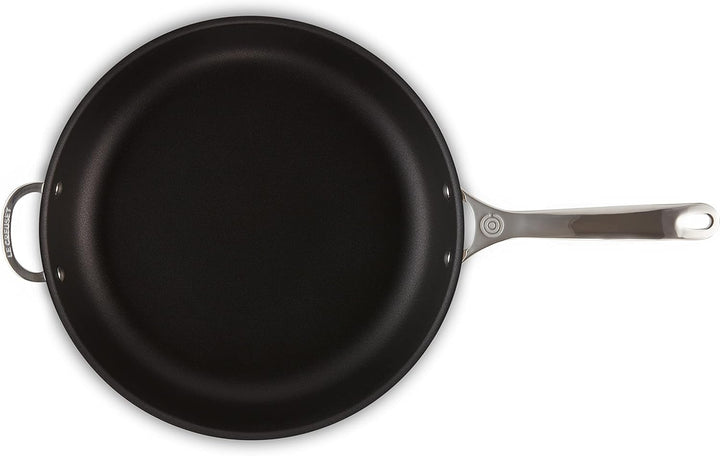 Le Creuset Antihaftbeschichtete Bratpfanne mit Gegengriff aus 3-ply PLUS Edelstahl, 32 cm, 966002320